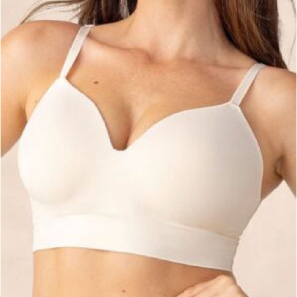 Seamless Cream Bra